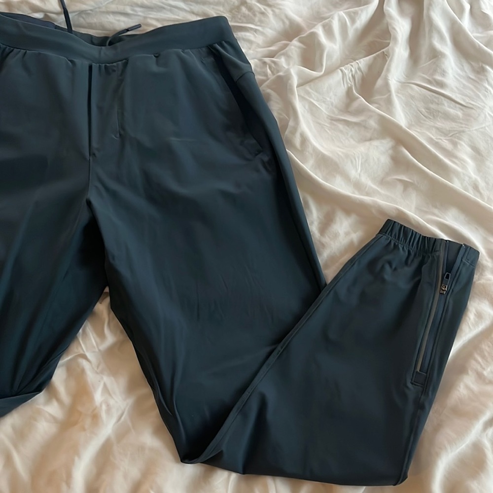 Mens Lulu Joggers Size M